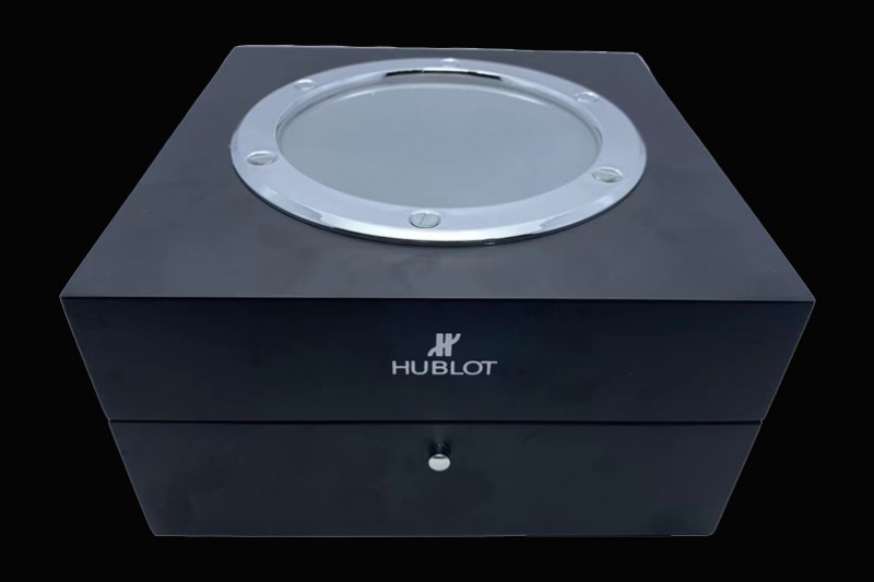 Hublot - Black Wooden Box Set with See-through Window and Full Set of Booklet and Card