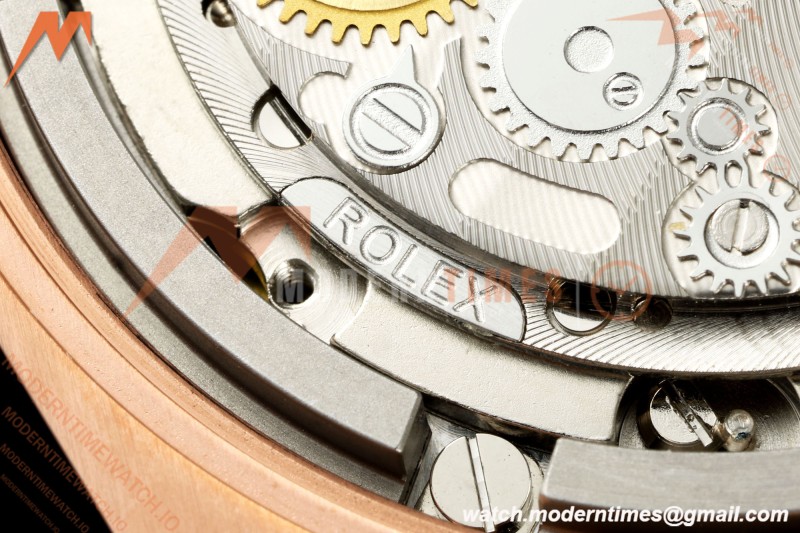 Rolex - Land-Dweller 127335 40mm Jub Flt RG/RG Wht/Stk DIWF A7135
