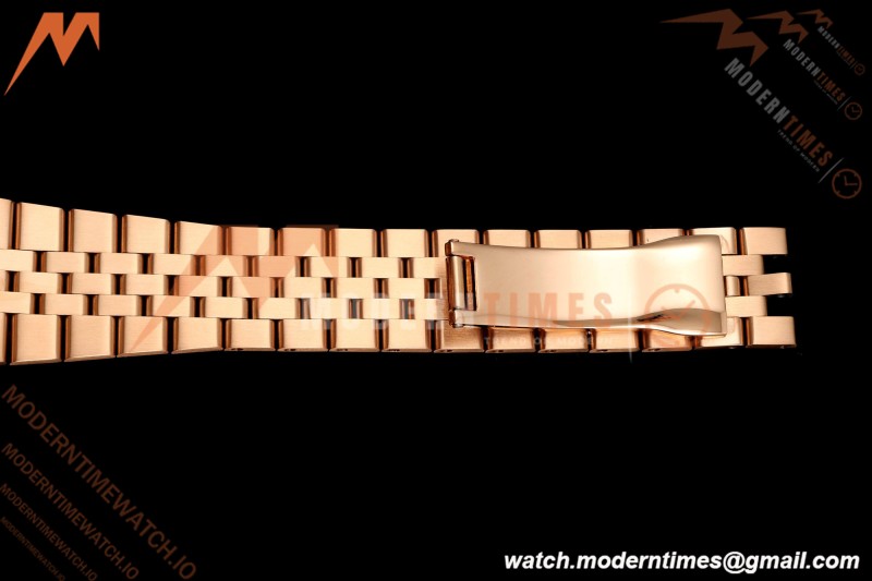 Rolex - Land-Dweller 127335 40mm Jub Flt RG/RG Wht/Stk DIWF A7135