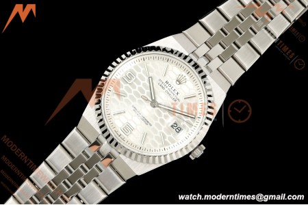 Rolex - Land-Dweller 127234 40mm Jub Flt SS/SS Wht/Stk DIWF A7135