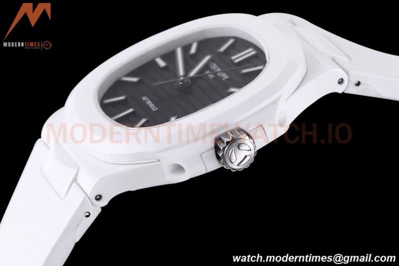 Patek Philippe - Nautilus AET 5711 40mm White CER/RU Blk/Stk AMGF MY9015