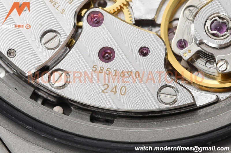 Patek Philippe - Nautilus Moon Phase 5722G 40mm Diamond SS/LE Grey PPF A240