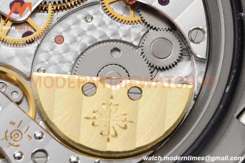 Patek Philippe - Nautilus Moon Phase 5722G 40mm Diamond SS/LE Grey PPF A240