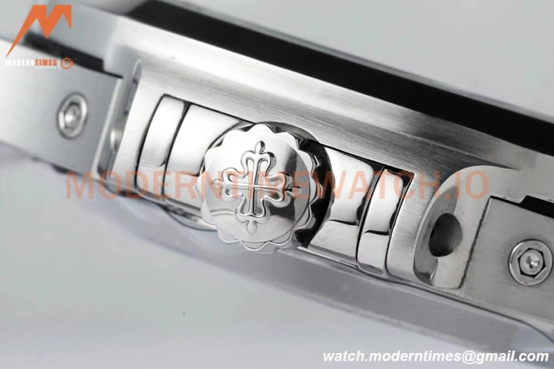 Patek Philippe - Nautilus 40.5mm Annual Calendar 5726/1A SS/SS Blue PPF A324