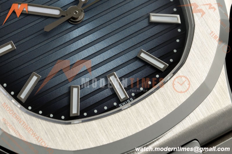 Patek Philippe - Nautilus Automatic 40mm 5711/1A SS/SS Blue 3KF A324SC