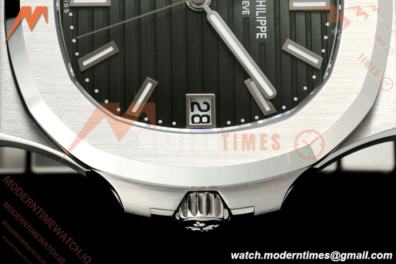 Patek Philippe - Nautilus Automatic 40mm 5711/1A SS/SS Green DDF DD330