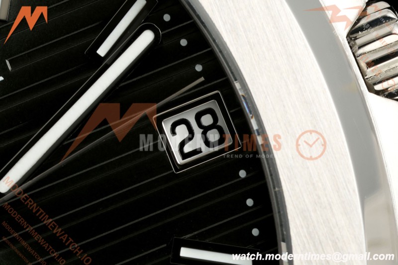 Patek Philippe - Nautilus Automatic 40mm 5711/1A SS/SS Green DDF DD330
