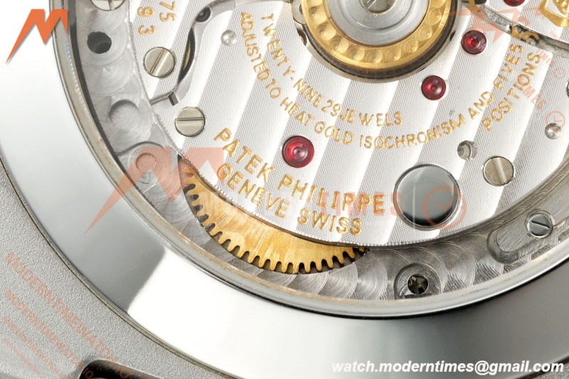 Patek Philippe - Nautilus 40.5mm Annual Calendar 5726/1A SS/SS Blue DF DD324