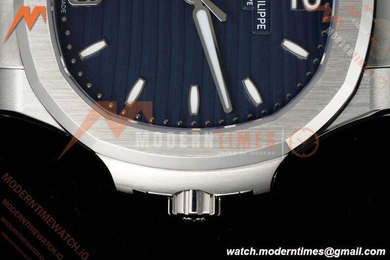 Patek Philippe - Nautilus Ladies 7118 35mm SS/SS Blue Dial 3KF DD324