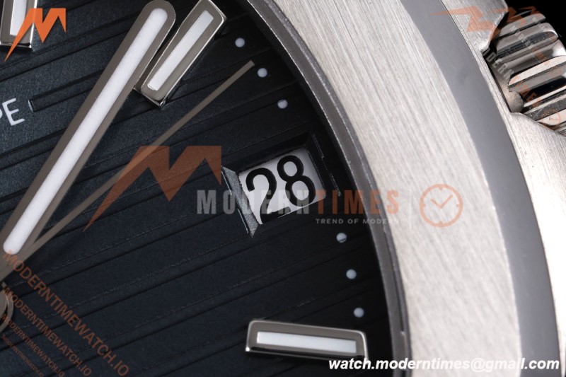 Patek Philippe - Nautilus Automatic 40mm 5711/1A SS/SS Blue BBF V2 DD324