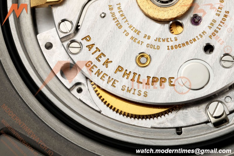 Patek Philippe - Nautilus Automatic 40mm 5711/1A SS/SS Blue VF DD324