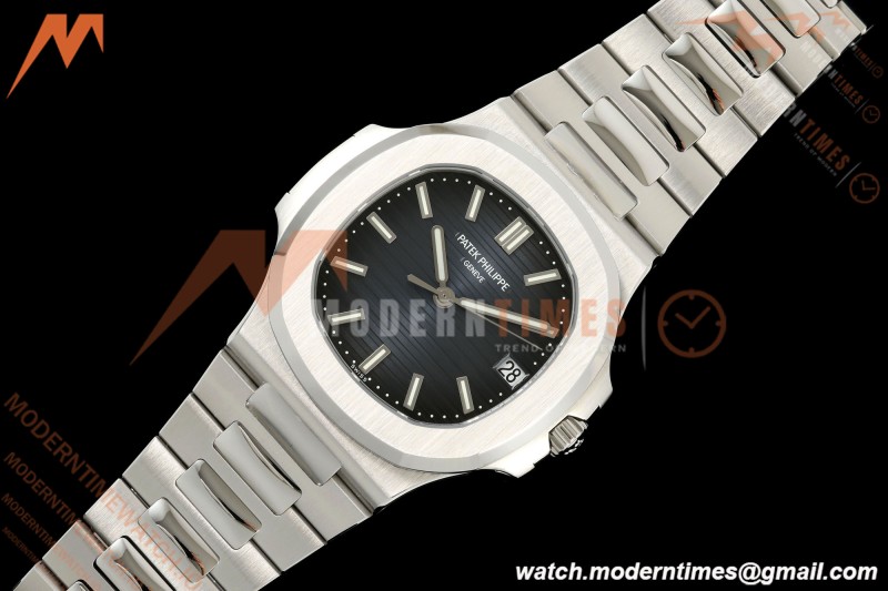 Patek Philippe - Nautilus Automatic 40mm 5711/1A SS/SS Blue VF DD324