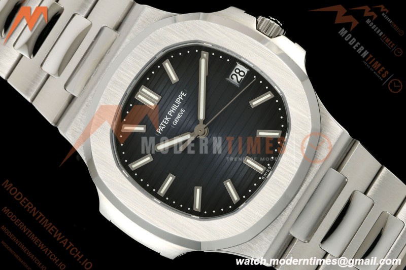 Patek Philippe - Nautilus Automatic 40mm 5711/1A SS/SS Blue VF DD324