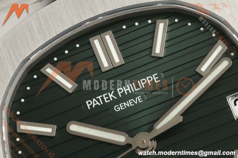 Patek Philippe - Nautilus Automatic 40mm 5711/1A SS/SS Green VF DD324