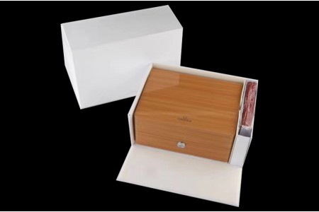 Omega - Wooden Box Set 1:1 Quality with Full Set of Booklets and Warranty Cards