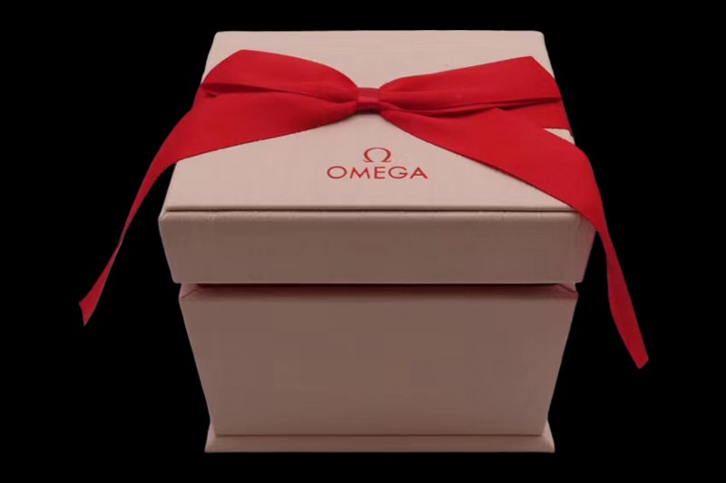 Omega - Leather Box Set 1:1 Quality with Full Set of Booklets and Warranty Cards