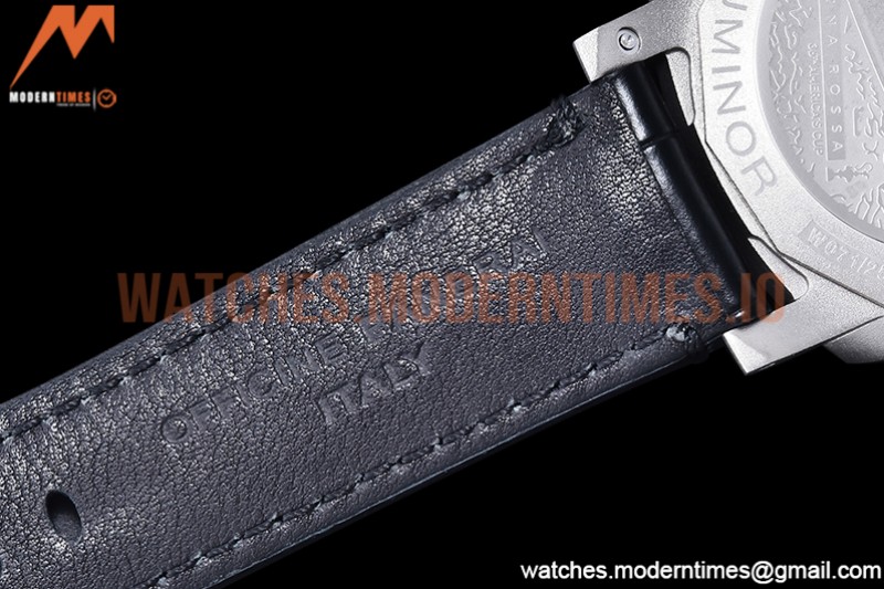 Panerai - PAM1096 Lum. Luna Rossa GMT TI/LE Blk VSF P9010