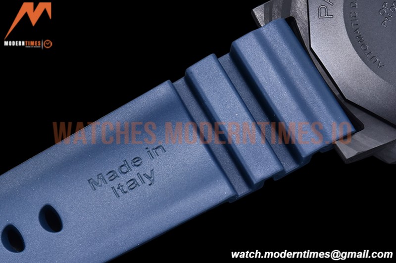 Panerai - Submersible QuarantaQuattro 44mm FC/RU VSF P900