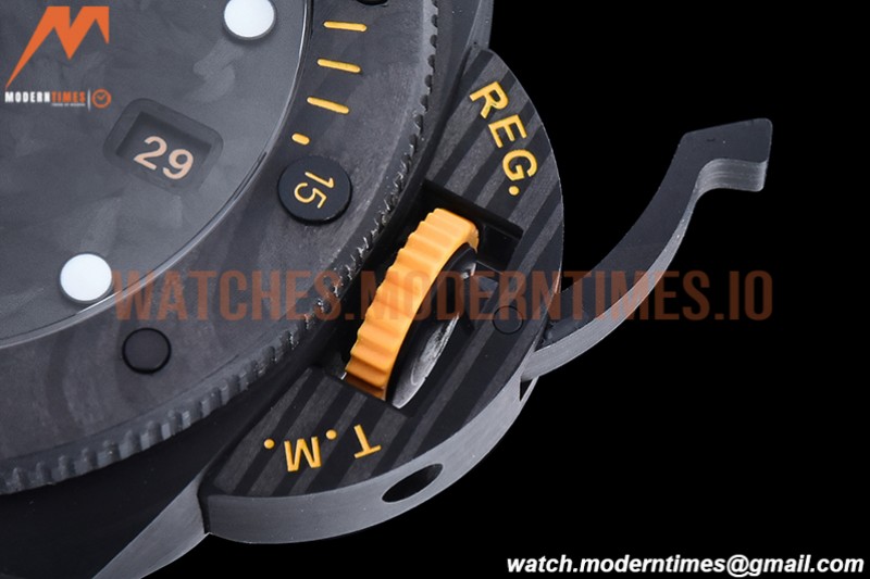 Panerai - Pam1324 Submersible GMT Carbotech CA/RU Car VSF P9011