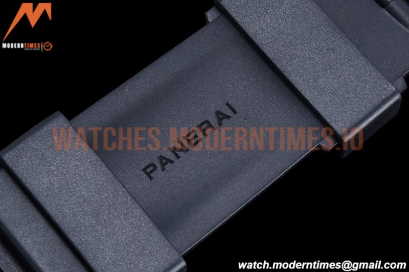 Panerai - Pam1324 Submersible GMT Carbotech CA/RU Car VSF P9011