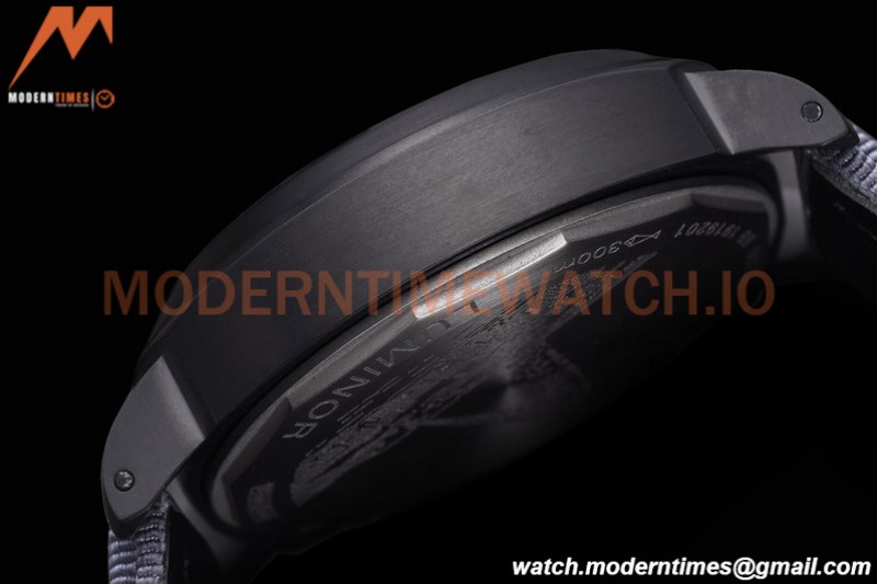 Panerai - Pam2121 Luminor Base Giorni Geneva Boutique TI/NY Black HWF A6497