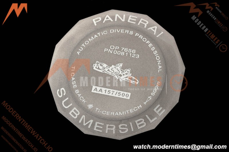 Panerai - PAM1466 Submersible QuarantaQuattro Luna Rossa 44mm CER/RU Blue VSF P900