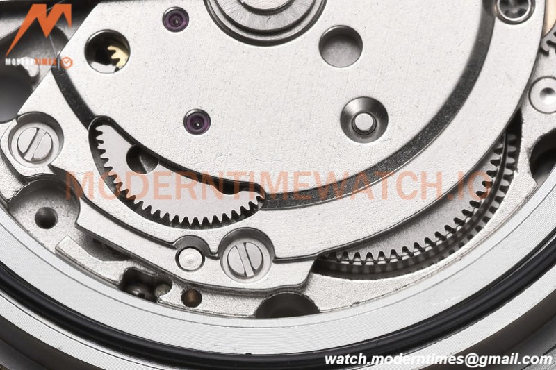 IWC - Mark XVIII 40mm Pilots Automatic SS/LE Green GDF MY8215