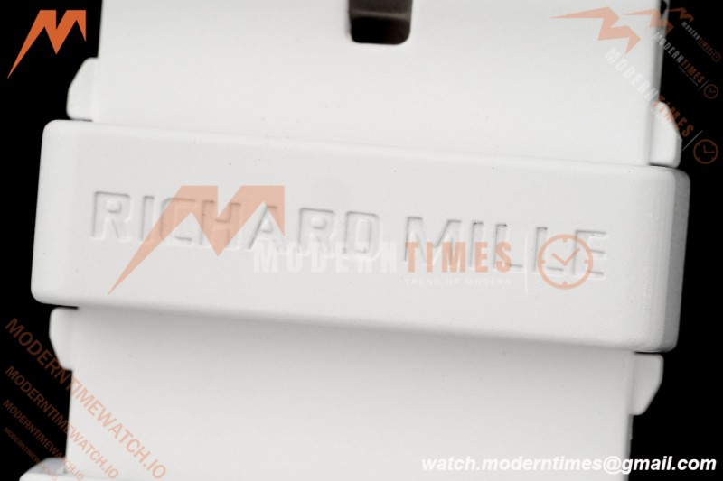 Richard Mille - RM055 Bubba Watson White CER/RU Blk/Blk Rehaut Skeleton Brushed Ribs MLF V2 RMUL2