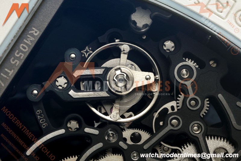 Richard Mille - RM055 Bubba Watson White CER/RU Blk/Blk Rehaut Skeleton A9F RMUL2 Free Sprung | 리차드 밀 - RM055 버바 왓슨 화이트 CER/RU, 블랙/블랙 이너베젤 스켈레톤, A9F RMUL2 프리 스프랑