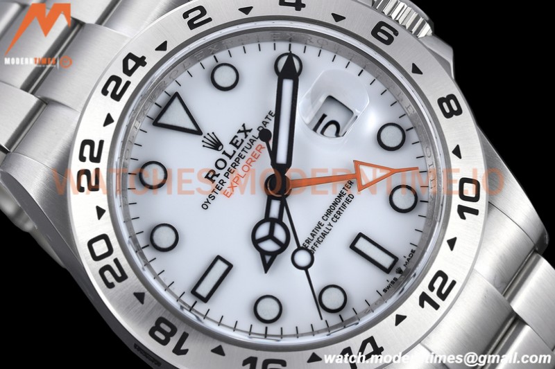 Rolex - Explorer II 226570 SS/SS 904L White CHS C+F VR3285