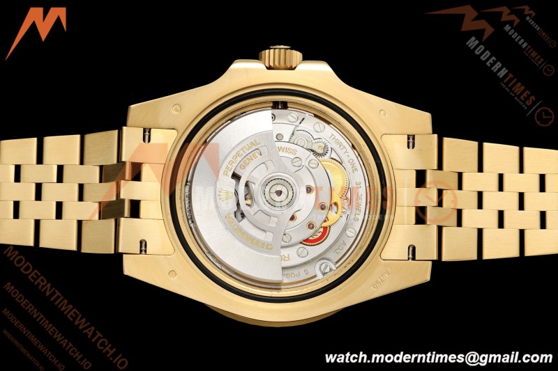 Rolex - GMT II 126718GRNR 40mm 904L Jub YG/YG Tiger Iron Dial QF VR3285