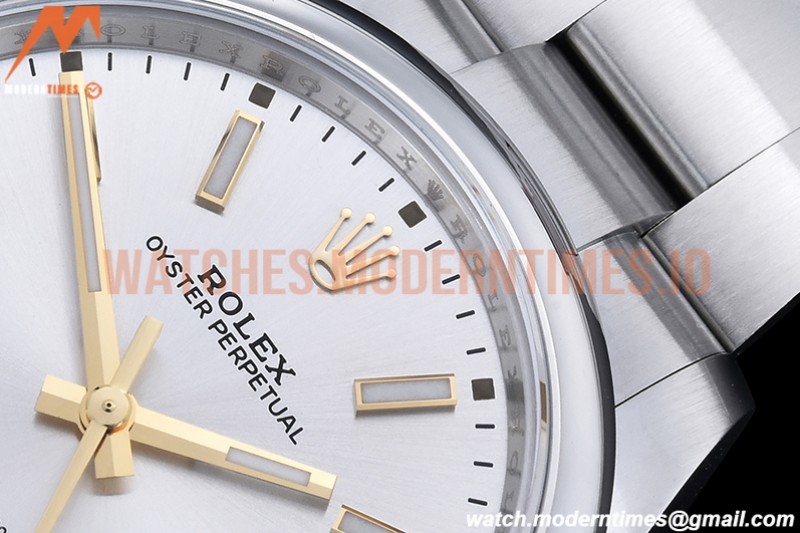 Rolex - Oyster Pert 41mm 124300 Oys SS/SS Silv VSF VS3235