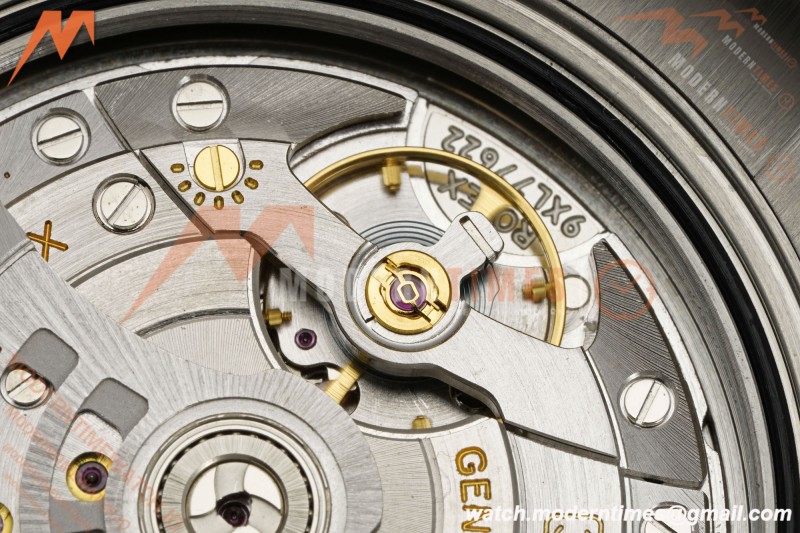 Rolex - GMT II 126710GRNR Bruce Wayne 40mm 904L Oys SS/SS Black Dial RWF JH3285 Free Sprung