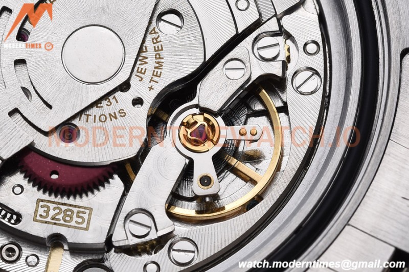 Rolex - GMT Master II 126720 40mm Oyster SS/SS Meteorite Dial OWF VR3285