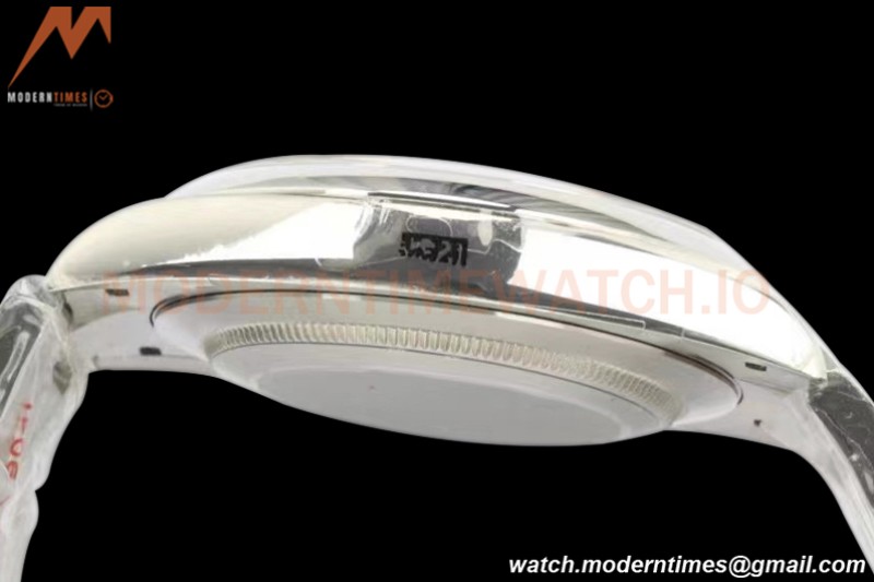 Rolex - Oyster Pert. 41mm 124300 SS/SS Coral Red EWF A3230