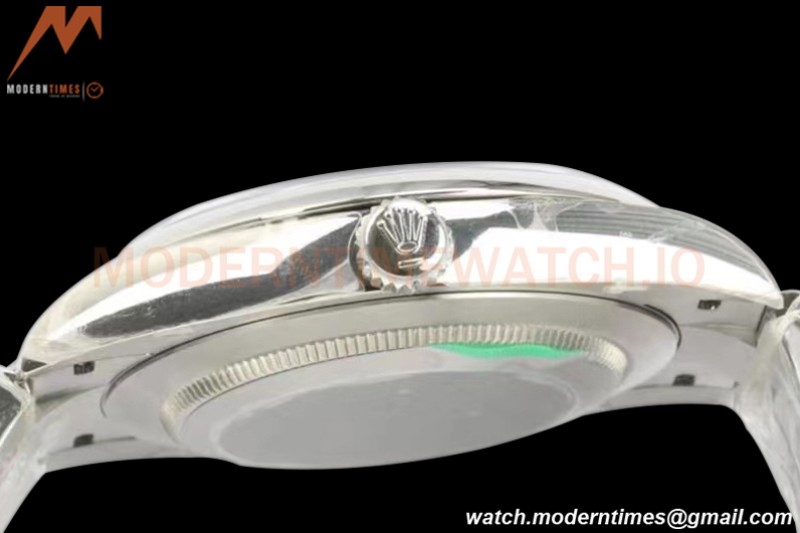Rolex - Oyster Pert. 41mm 124300 SS/SS Yellow EWF A3230