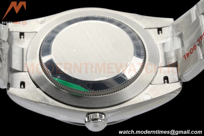 Rolex - Oyster Pert. 41mm 124300 SS/SS Green EWF A3230