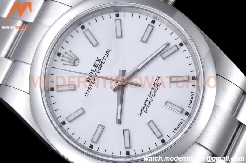 Rolex - Oyster Pert. 39mm 114300 904L SS/SS White EWF A3132