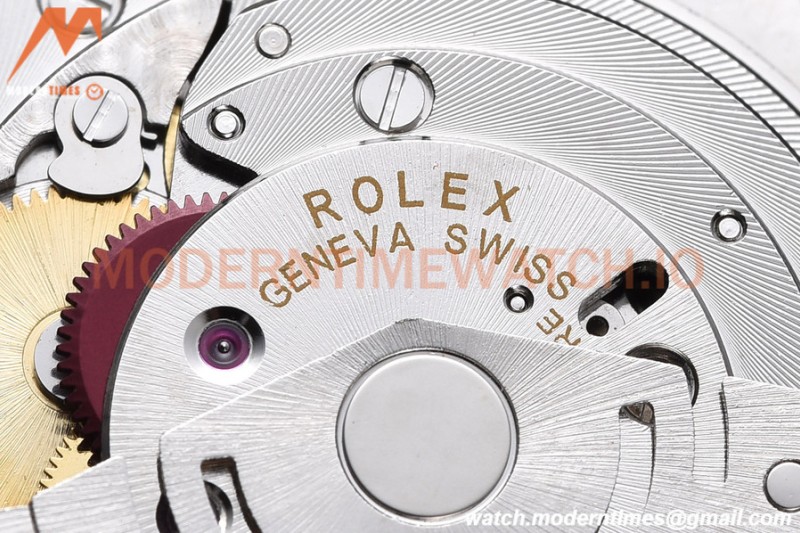 Rolex - Oyster Pert. 39mm 114300 904L SS/SS Red Grape EWF A3132