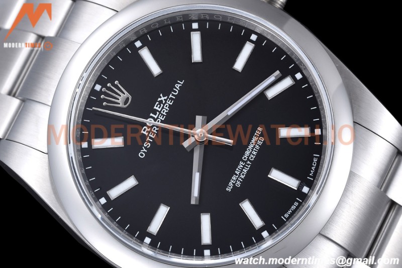 Rolex - Oyster Pert. 39mm 114300 904L SS/SS Black EWF A3132