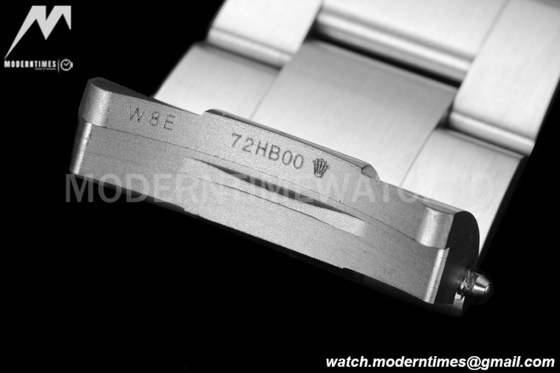 Rolex - Oyster Pert 126000 36mm Oys Smt 904L SS/SS Blk/Stk VSF VS3235