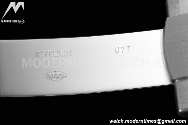 Rolex - Oyster Pert 126000 36mm Oys Smt 904L SS/SS Red/Stk VSF VS3230