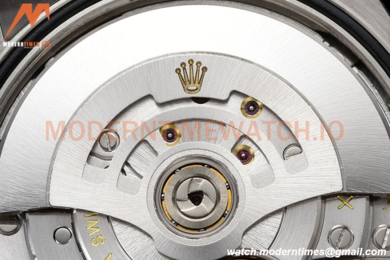 Rolex - Oyster Pert 126000 36mm Oys Smt 904L SS/SS Red/Stk VSF VS3230