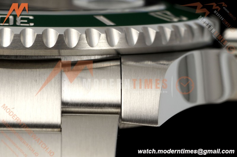 Rolex - Submariner Hulk 40mm 116610LV 904L SS/SS Green VF DD3135