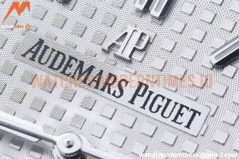 Audemars Piguet - Royal Oak 15400 SS/RU White APSF V3 A3120