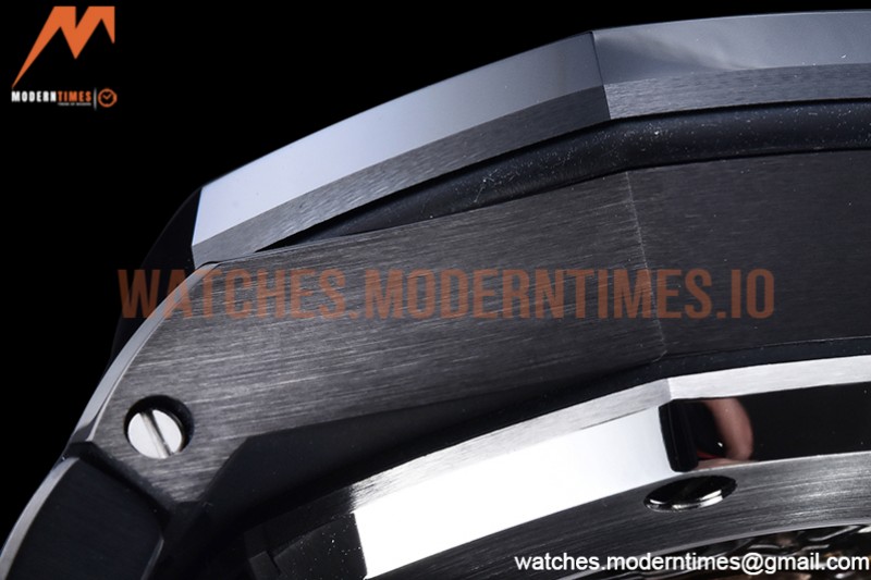 Audemars Piguet - AP ROO Chronograph CER/CER Black/Dot APF 7750 Mod