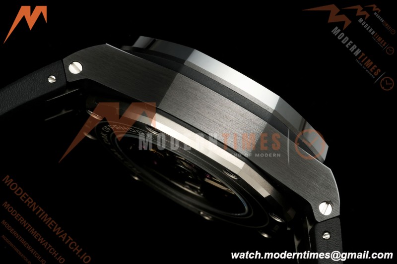 Audemars Piguet - AP ROO Chronograph 26405CE 44mm Black CER/RU Gray JF A3126