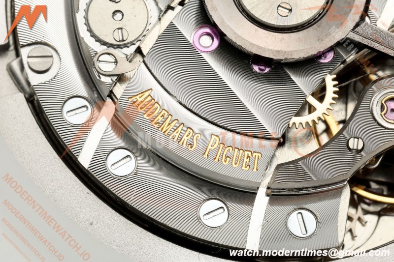 Audemars Piguet - AP ROO Chronograph 26402CB 44mm CER/CER/RU White JF A3126