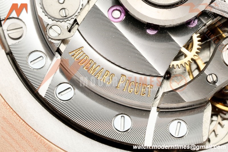Audemars Piguet - AP ROO Chronograph 26408OR 44mm RG/RU White Dial JF A3126