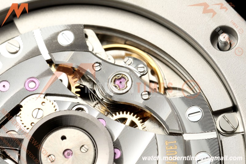 Audemars Piguet - AP ROO Chronograph 26400SO 44mm Green CER/SS Camouflage RU Beige/Blk Dial JF A3126